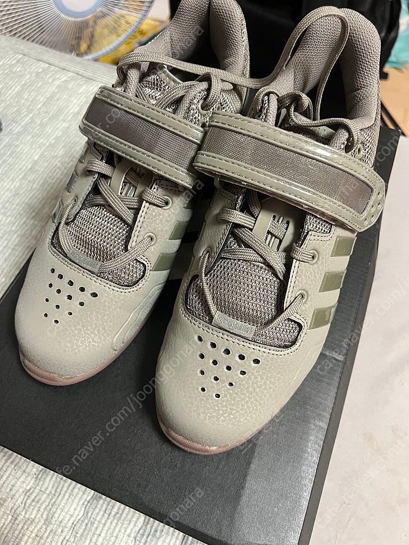 250) 아디파워 역도화 올리브 중고나라 안심되는 중고거래