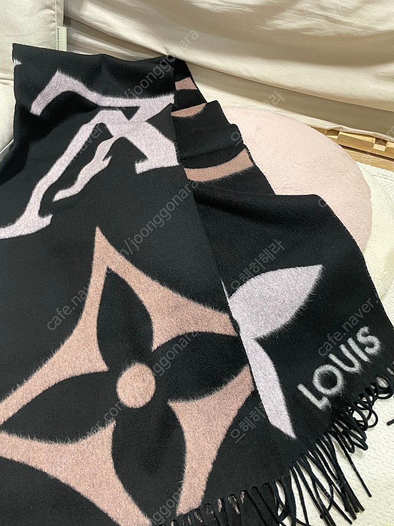 Louis Vuitton THE ULTIMATE SCARF M76383 50% Cashmere 50% Wool