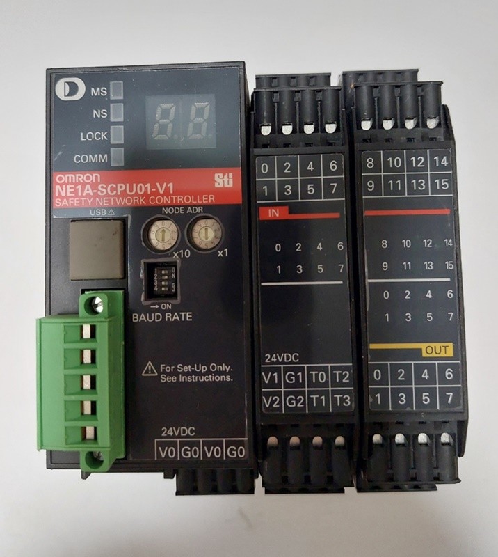 Omron NE2A-SCPU01(通電確認済み)