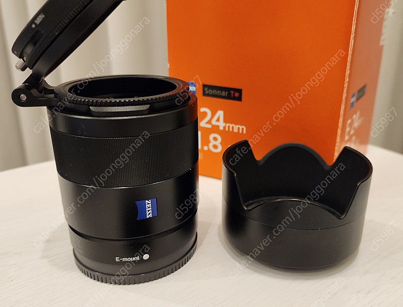 Sony ソニー 単焦点レンズ ZEISS 24mm F1.8 APS-C - レンズ(ズーム)